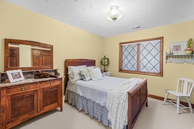 Nestled in the prestigious and highly sought-after Hidden Oaks - photo 49