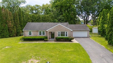 Welcome home to 10 Mascot Drive, a beautifully updated 1 - photo 1