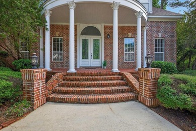 ABSOLUTLY STUNNING AND IMPRESSIVE 5 BEDROOM, 3 FULL BATH, 2 HALF - photo 4