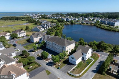 **Stunning End-Unit Toll Brothers Townhome in The Landings at - photo 45