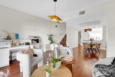 Beautifully remodeled tri-level townhouse featuring stunning - photo 5