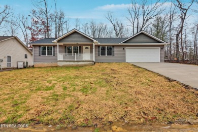 Lake Home For Sale in Crossville, Tennessee