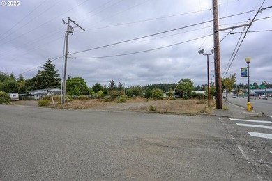 Prime 0.35-acre commercial parcel in Coos Bay. Approx. 125' x - photo 11