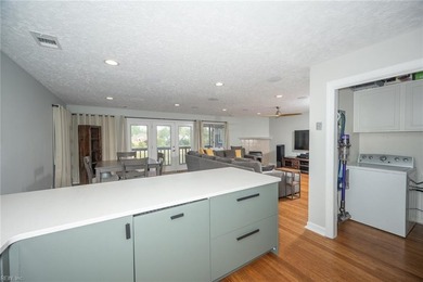 Beautifully updated condo in the sought-after Cypress Point - photo 12