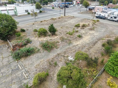 Prime 0.35-acre commercial parcel in Coos Bay. Approx. 125' x - photo 14