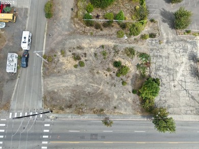 Prime 0.35-acre commercial parcel in Coos Bay. Approx. 125' x - photo 17