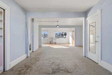 Ideally located near the University of San Francisco and the - photo 41