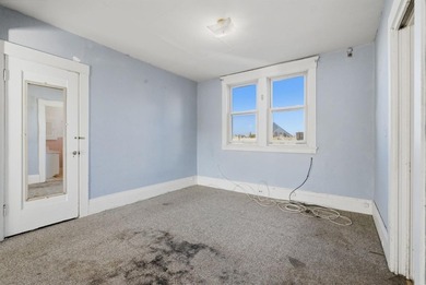 Ideally located near the University of San Francisco and the - photo 42