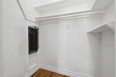 Ideally located near the University of San Francisco and the - photo 44
