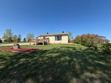 Nestled on the quiet southwest side of Waubay Lake - photo 19