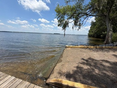Seminole Ridge Community...off the grid but sitll connected - photo 24