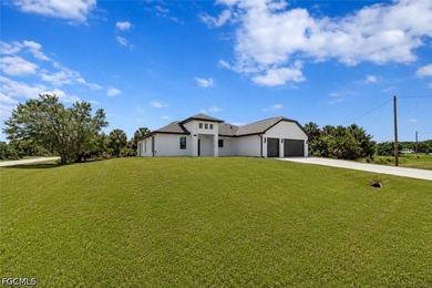 Experience elevated Florida living in this brand-new Buckingham - photo 34