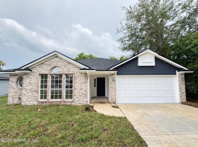 Lake Home For Sale in Jacksonville, Florida