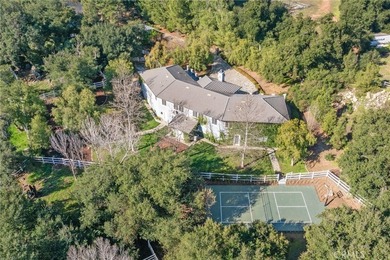 Timeless Luxury in the Heart of La Cresta, this extraordinary - photo 7