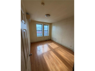 FULLY VACANT AND FULL POSSESSION, SOLD AS IS. Welcome to 3507 - photo 11