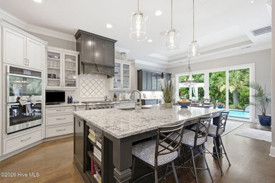 Experience exceptional luxury and timeless craftsmanship in this - photo 16