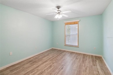 Beautiful 3-bedroom, 2-bathroom pool home with over 2000 square - photo 20