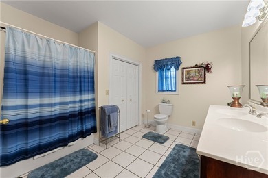 Built with pride, designed to last, and meticulously maintained - photo 25