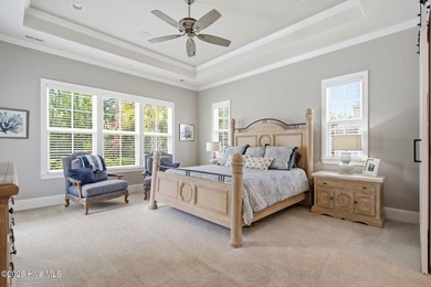Experience exceptional luxury and timeless craftsmanship in this - photo 30