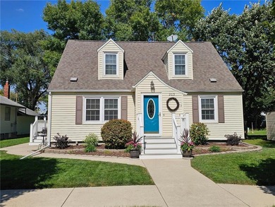 (private lake, pond, creek) Home For Sale in Lamberton Minnesota