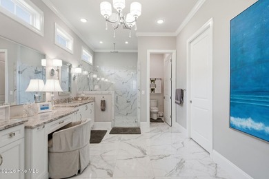 Experience exceptional luxury and timeless craftsmanship in this - photo 34