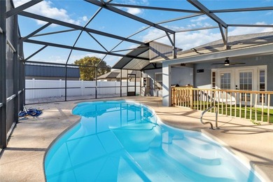 Beautiful 3-bedroom, 2-bathroom pool home with over 2000 square - photo 37
