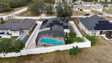 Beautiful 3-bedroom, 2-bathroom pool home with over 2000 square - photo 46