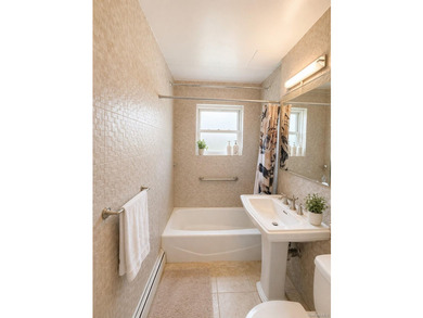 Beautiful One-Bedroom Garden-Style Apartment! Located on the - photo 8