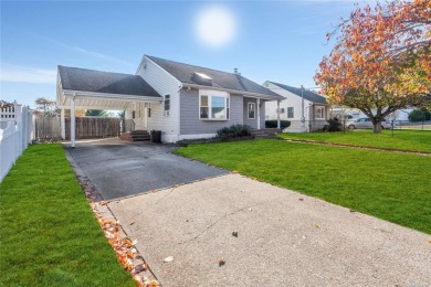 Guggenheim Lake Home Sale Pending in North Babylon New York