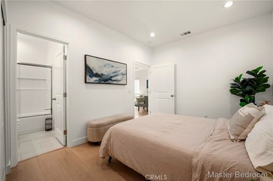 Incredible opportunity to own 2 Homes on One Lot in Santa Ana - photo 11