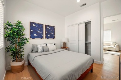 Incredible opportunity to own 2 Homes on One Lot in Santa Ana - photo 16