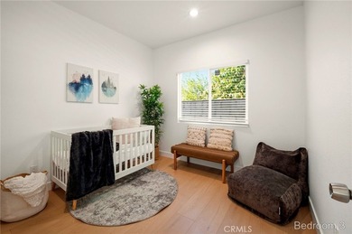 Incredible opportunity to own 2 Homes on One Lot in Santa Ana - photo 18