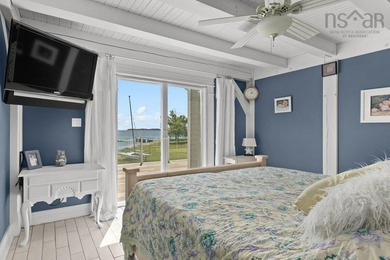 At the private, resort-style estate known as Scallop Bay - photo 23