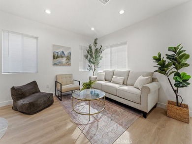 Incredible opportunity to own 2 Homes on One Lot in Santa Ana - photo 27