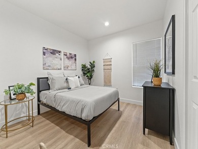 Incredible opportunity to own 2 Homes on One Lot in Santa Ana - photo 31