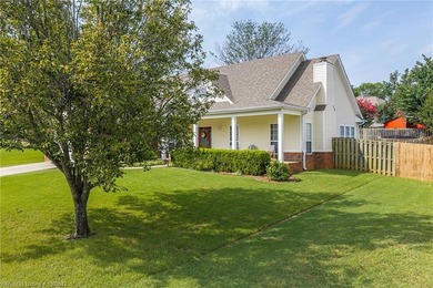 Welcome 3425 Eagle Drive-Lakeview Estates! Greenwood, Arkansas! - photo 2
