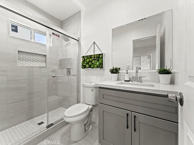 Incredible opportunity to own 2 Homes on One Lot in Santa Ana - photo 34