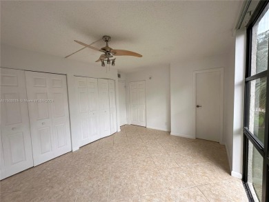 INVESTORS OPPORTUNITY!!! 
WALKING DISTANCE TO THE BEACH IN THE