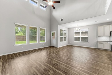 Fantastic investment opportunity-perfect for investors seeking - photo 12