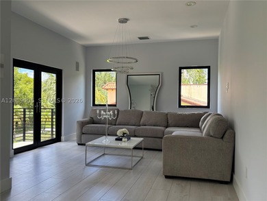 Premier location in the exclusive, guard-gated waterfront Kings - photo 14