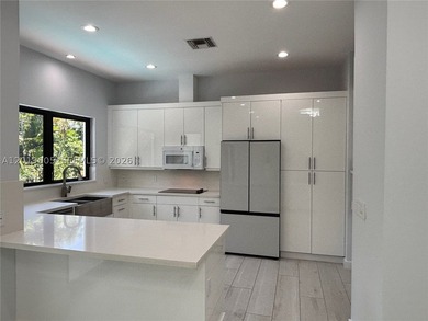 Premier location in the exclusive, guard-gated waterfront Kings - photo 16