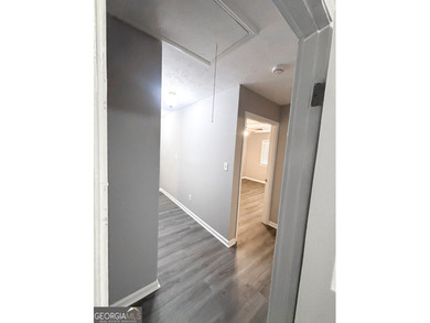 Welcome home to this spacious, move-in ready 4-bedroom, 2.5-bath - photo 20