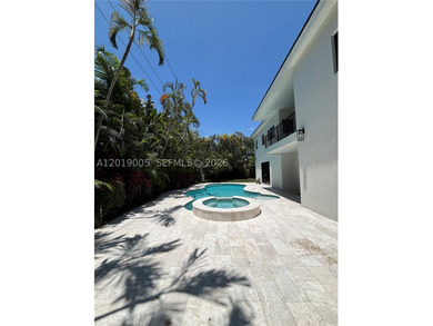 Premier location in the exclusive, guard-gated waterfront Kings - photo 33
