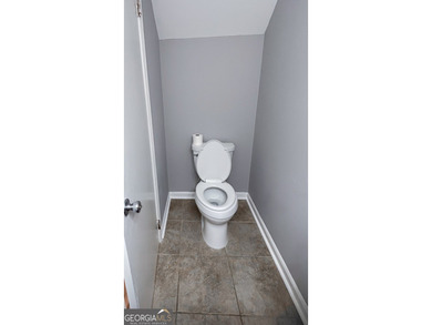 Welcome home to this spacious, move-in ready 4-bedroom, 2.5-bath - photo 34