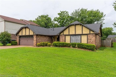 Traditional design and timeless style is what you'll love about - photo 1