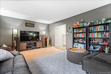 Welcome to Towers at Waters Edge, one of Bayside's most - photo 4