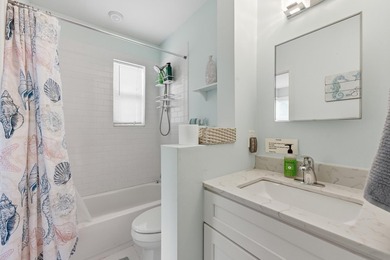 Rare, one-of-a-kind property at the end of a quiet dead-end - photo 20