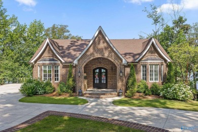 Lake Home For Sale in Scottsboro, Alabama