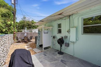 Rare, one-of-a-kind property at the end of a quiet dead-end - photo 28