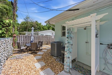 Rare, one-of-a-kind property at the end of a quiet dead-end - photo 29